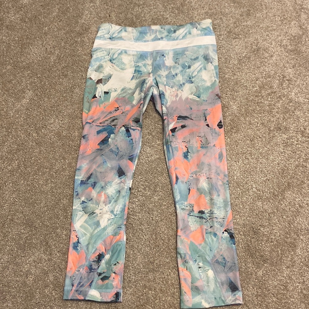 Lululemon crop pants